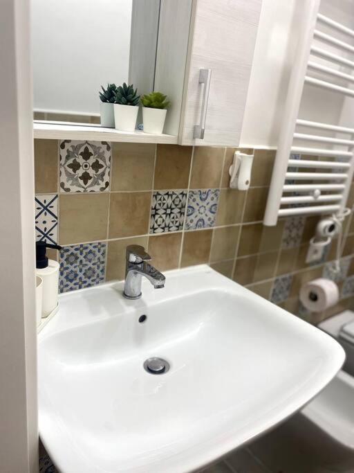 Milano Centrale Cozy Aparment Free Wifi Apartment Ngoại thất bức ảnh